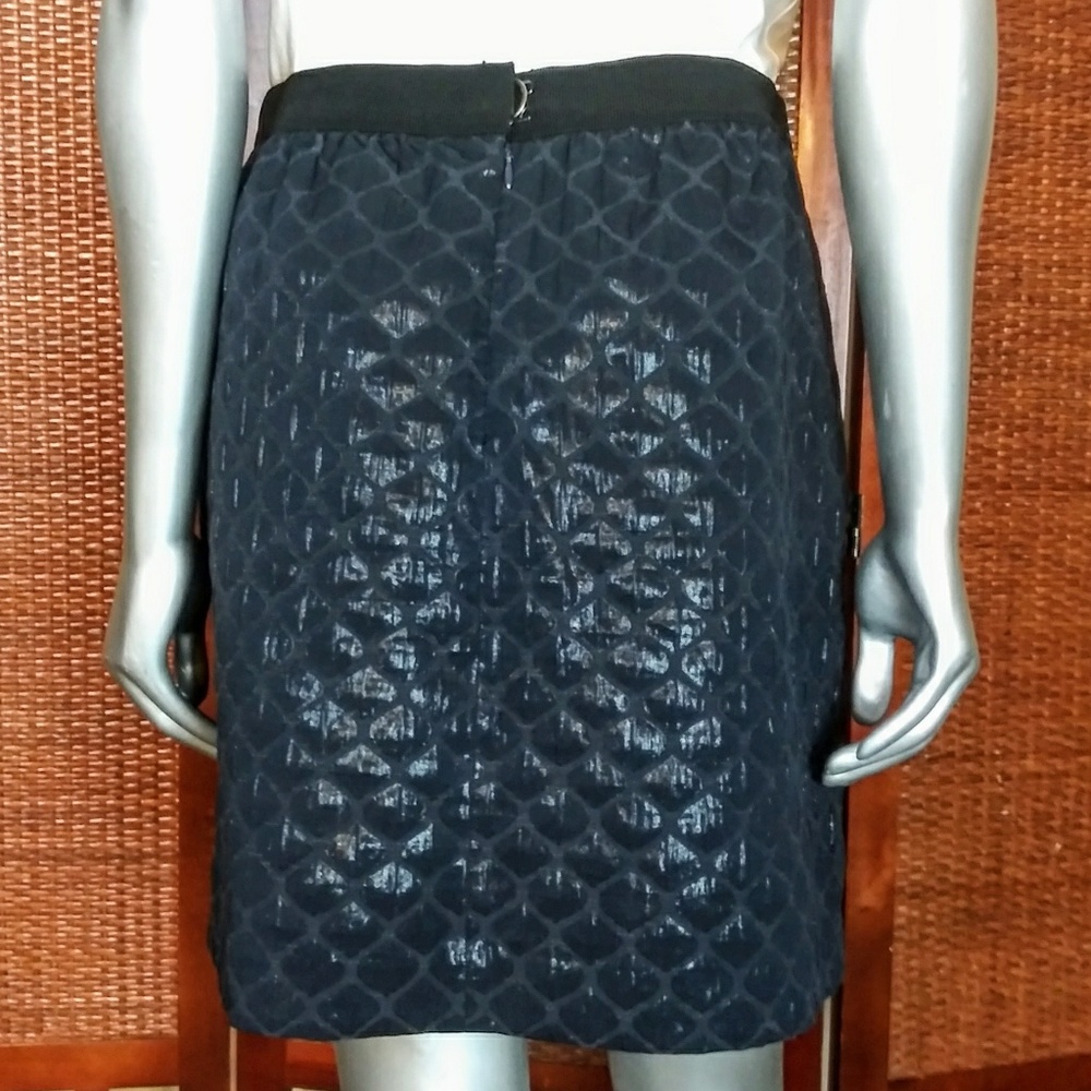 ANN TAYLOR LOFT PUFFY NAVY SKIRT - Picture 4 of 7